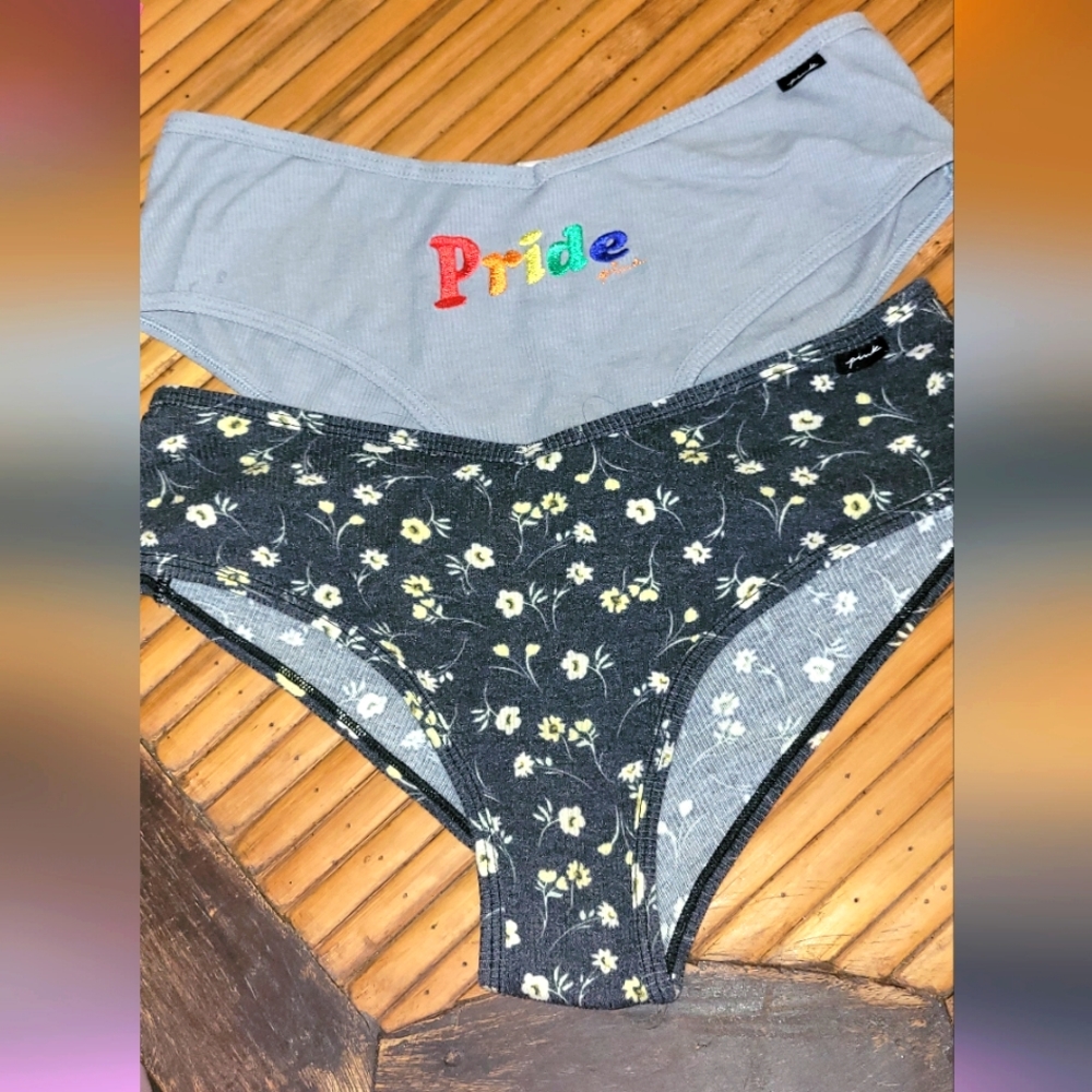 Bundle of cotton 2 panties